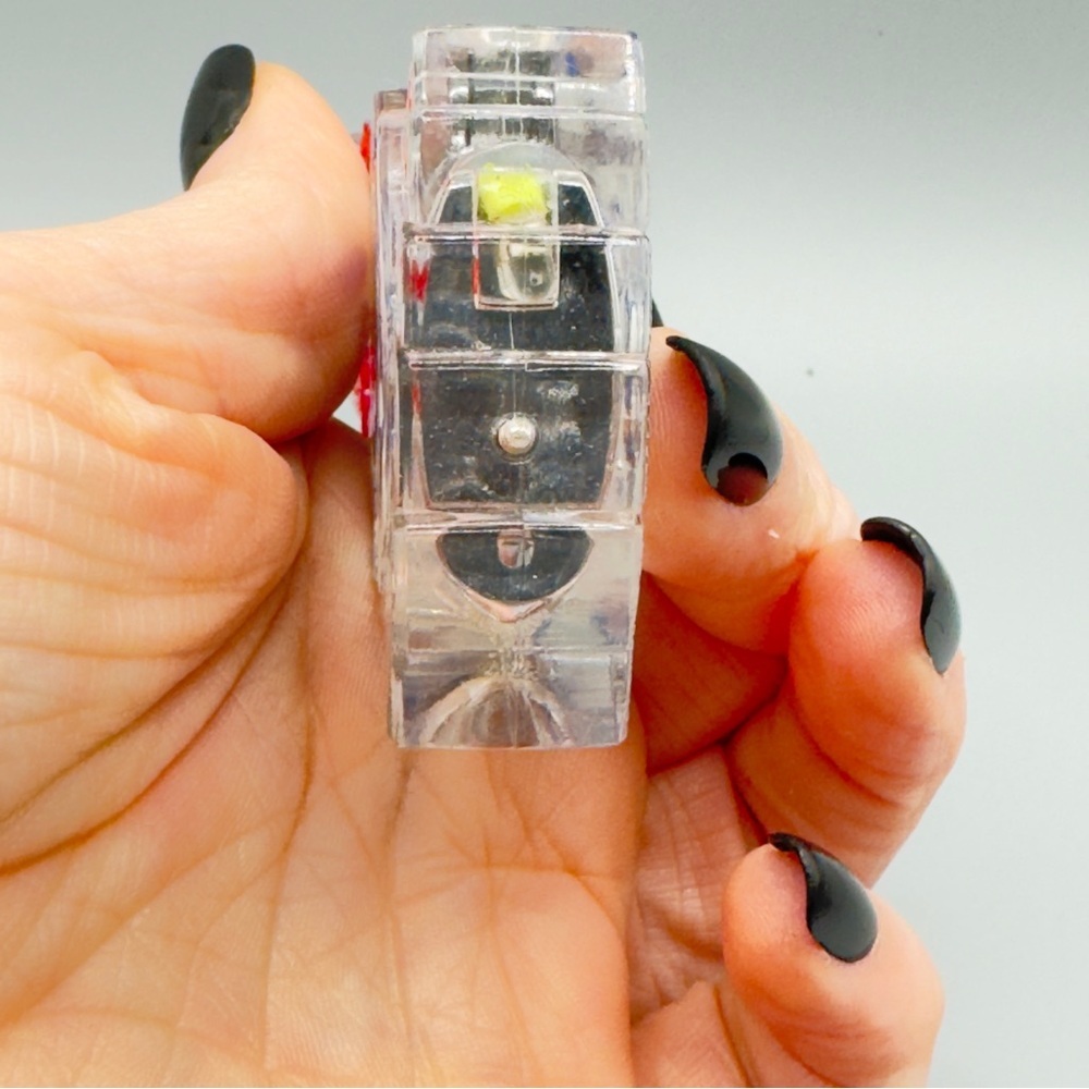 Unbranded Clear Flip Lighter with Red Blue Gear Design – No Fluid, Collectible - Picture 7 of 7